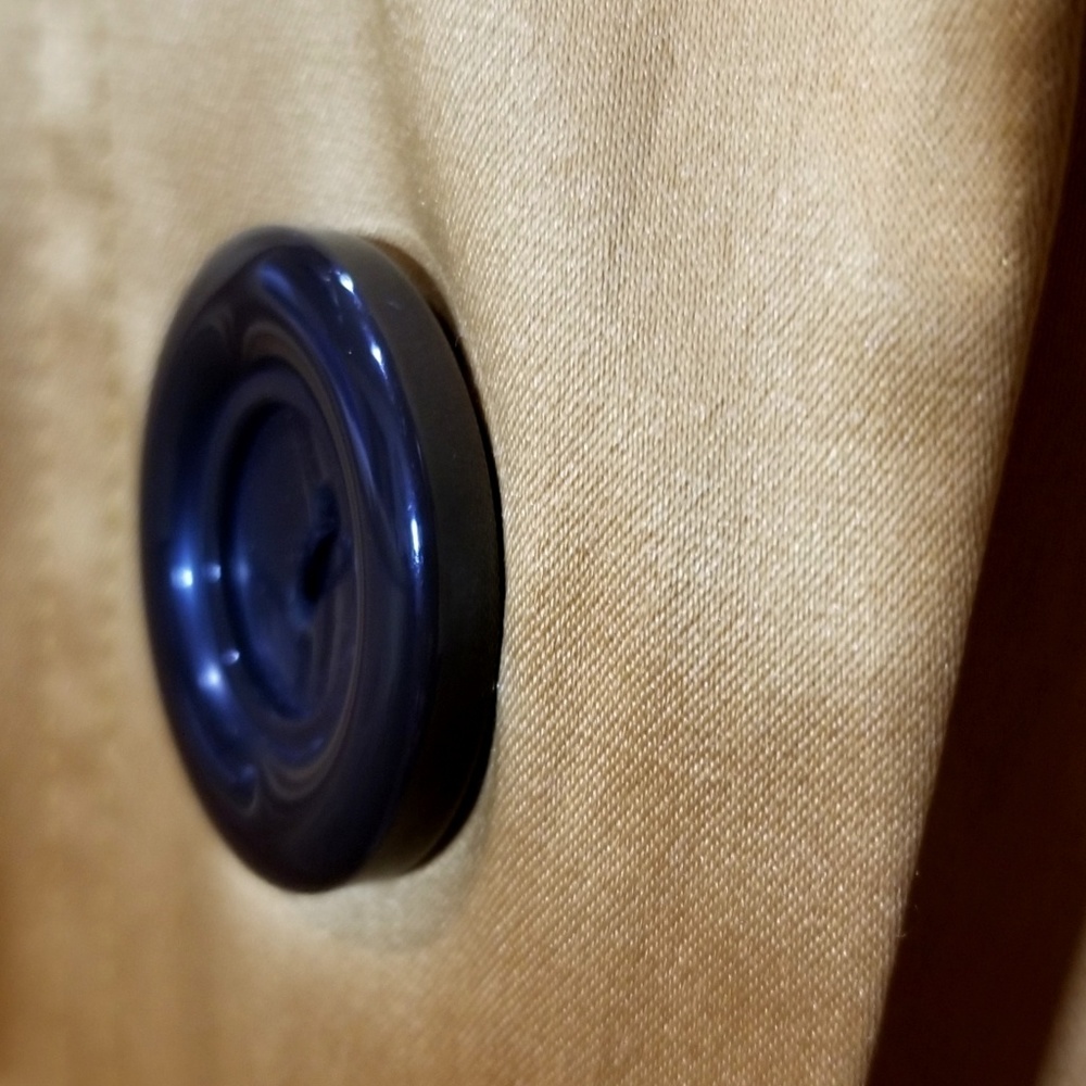 Silky Amber Light Weight Button-Up Fall Jacket Co… - image 4